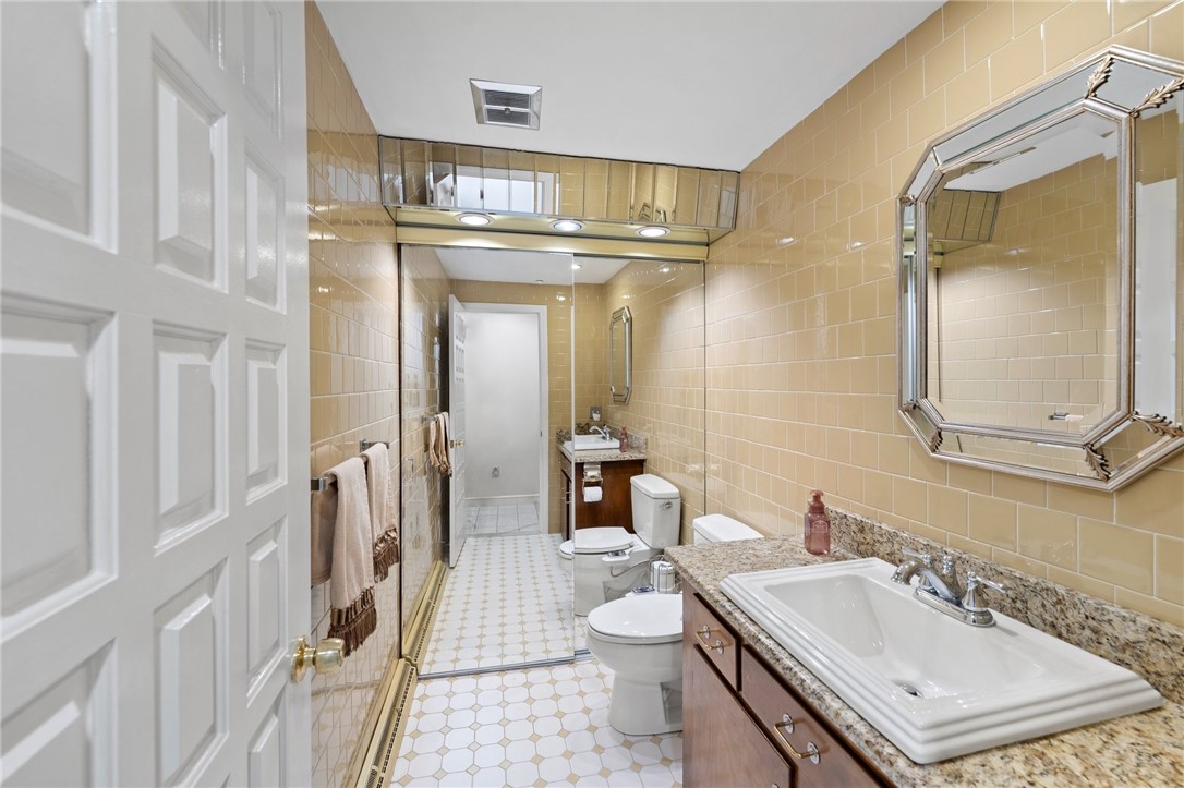 Cumberland, Rhode Island 02864, United States, 3 Bedrooms Bedrooms, ,4 BathroomsBathrooms,Residential,Pending,119332