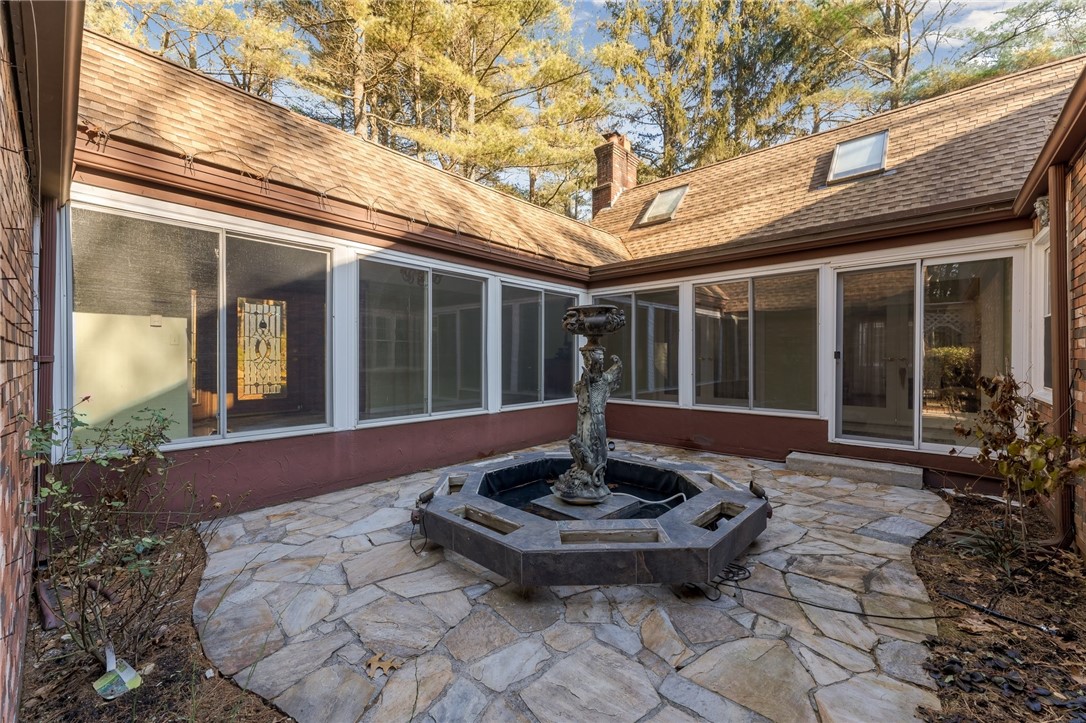 Cumberland, Rhode Island 02864, United States, 3 Bedrooms Bedrooms, ,4 BathroomsBathrooms,Residential,Pending,119332