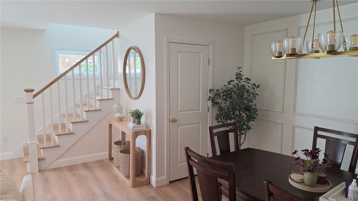 95 Buttonwoods Road