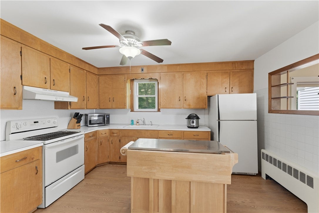 917 Woonsocket Hill Road