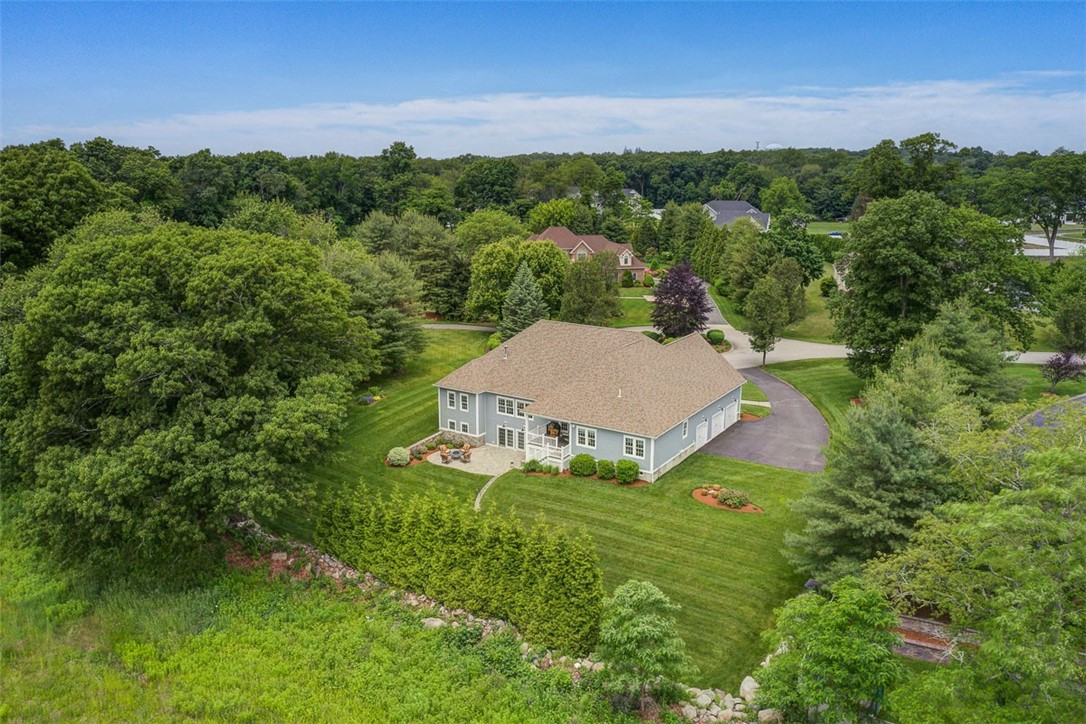 6 Kenwood Court