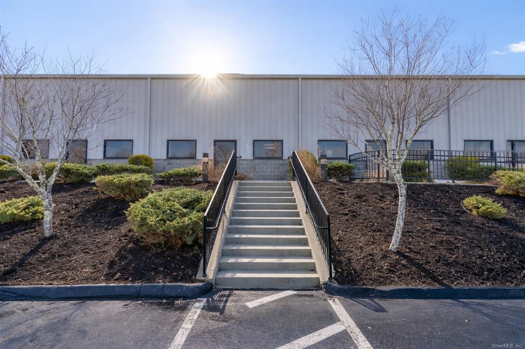 13 West Parkway B