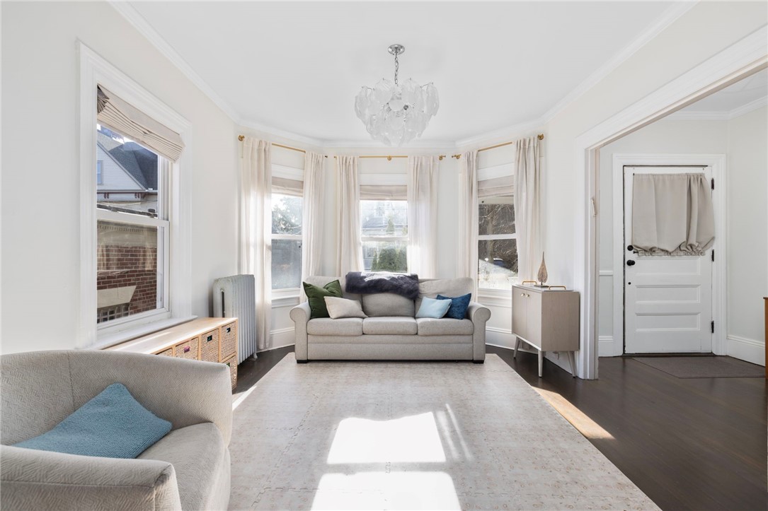 24 University Avenue 2