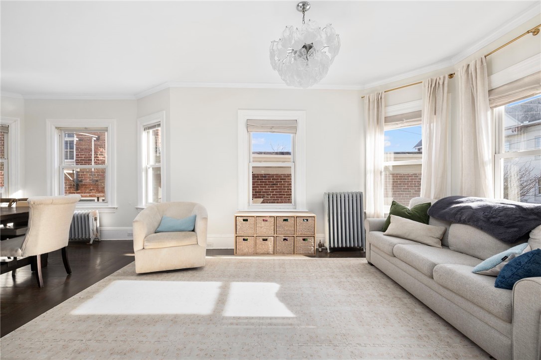 24 University Avenue 2