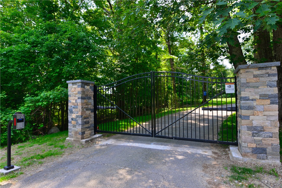 6 Cavalry Drive
