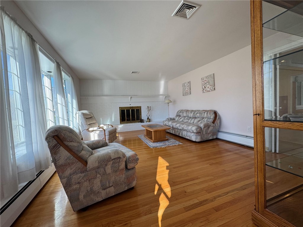 1047 Narragansett Parkway