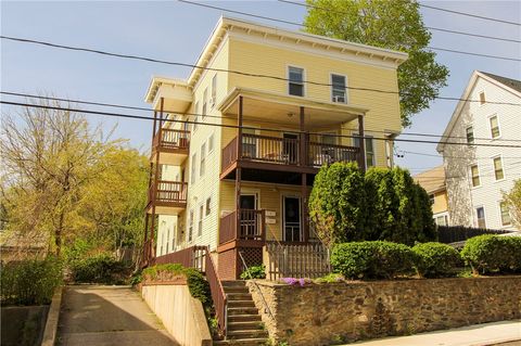 563 Blackstone Street Woonsocket RI 02895