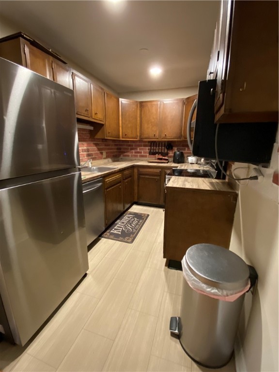 5 Apple Valley Parkway