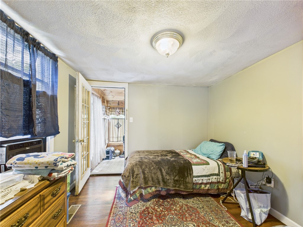 8 A Kingstown Road