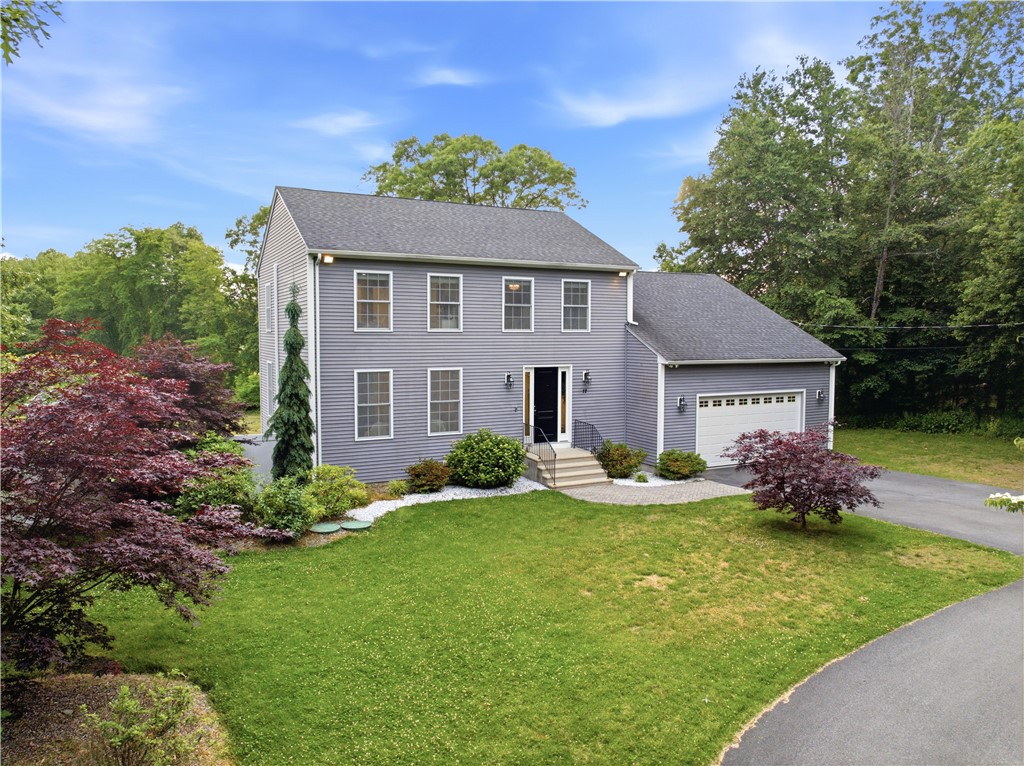 12 Woodlake Drive