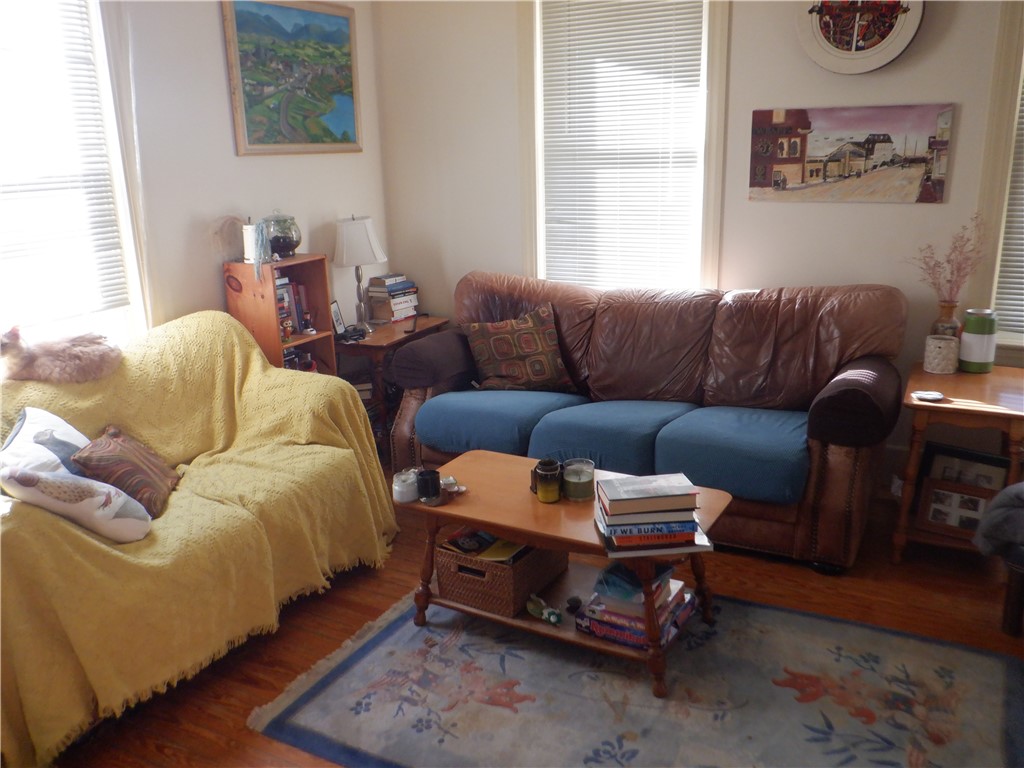 152 Woodbine Street 154