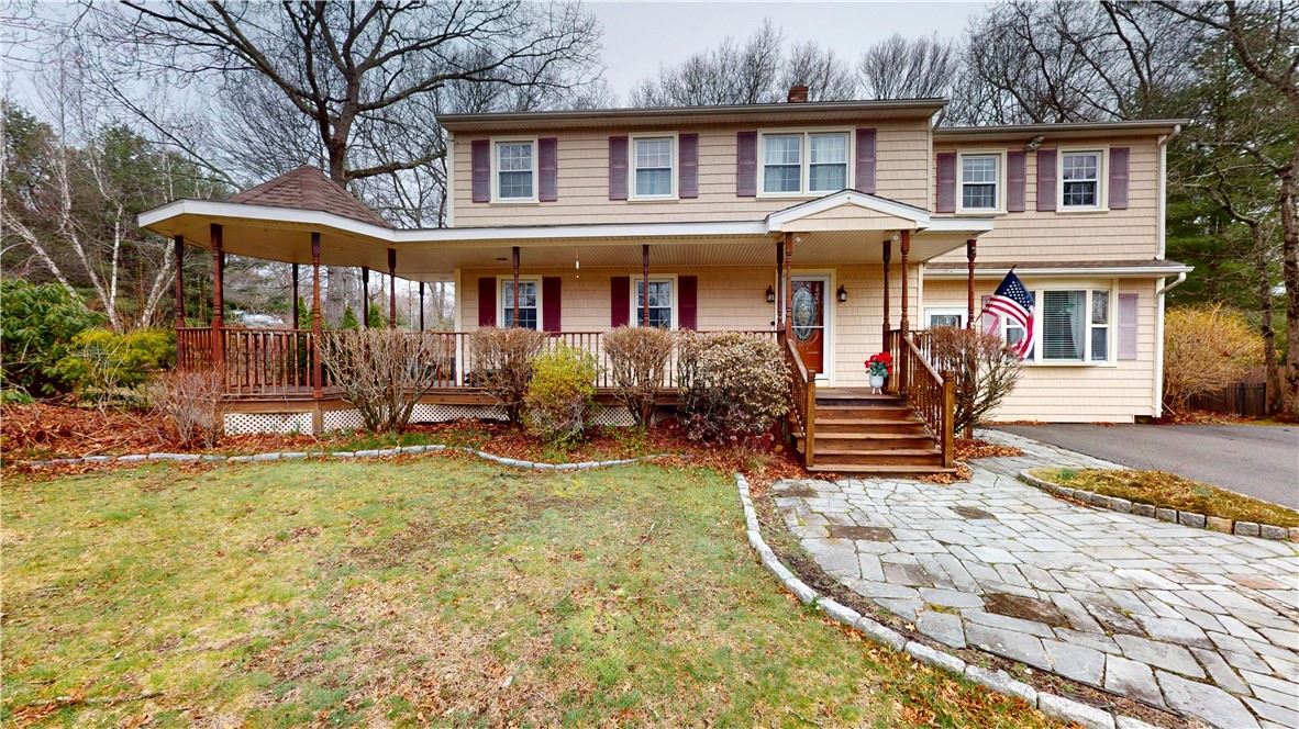 33 Teakwood Drive W