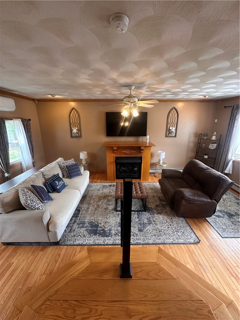 33 Teakwood Drive W