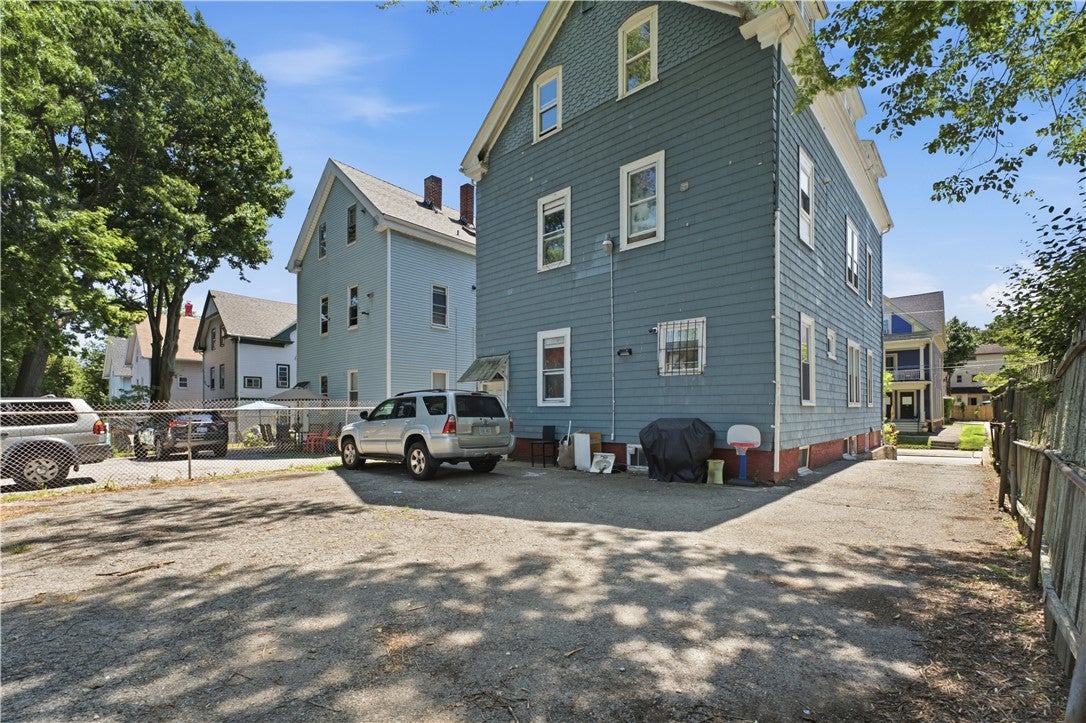 133 Ontario Street 135