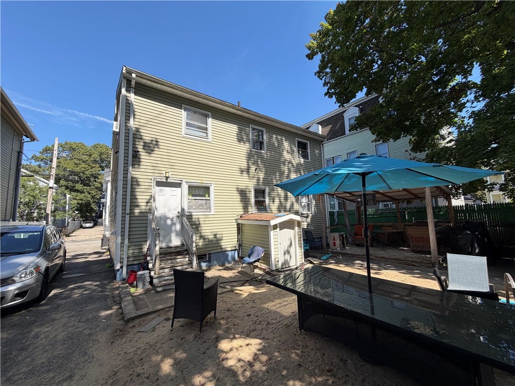 98 Mission Place