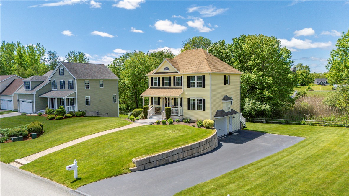 14 Evelyn Way