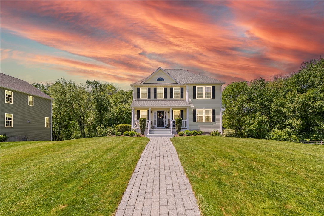 14 Evelyn Way
