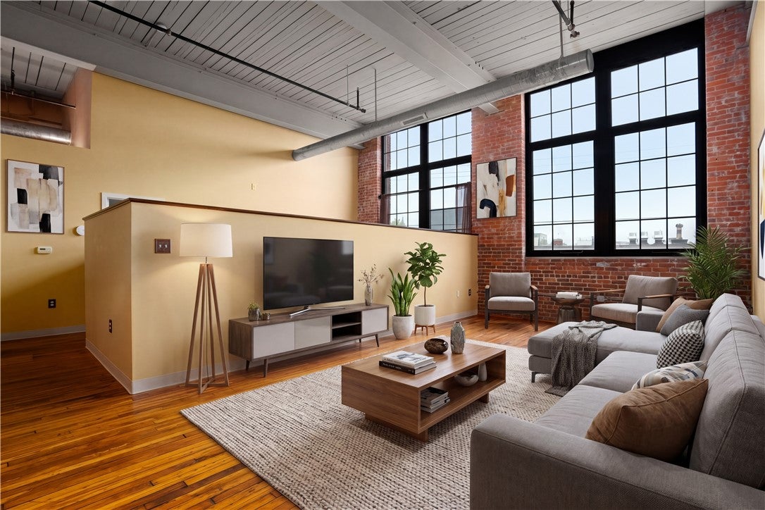 685 Social Street 204