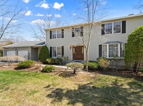 61 Kimberly Lane Cranston RI 02921