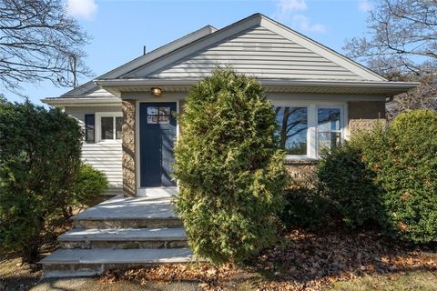 616 River Avenue Providence RI 02908