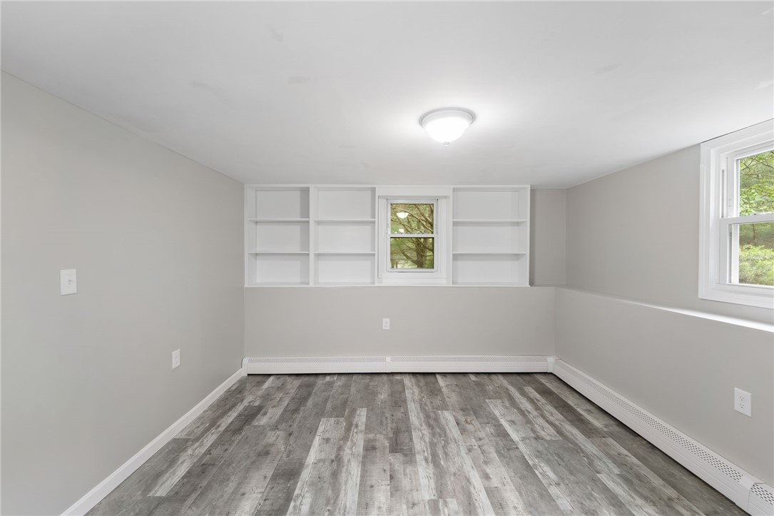 Johnston, Rhode Island 02919, United States, 4 Bedrooms Bedrooms, ,3 BathroomsBathrooms,Residential,Active,151324