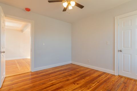 Condominium in Pawtucket RI 865 Mineral Spring Avenue 13.jpg