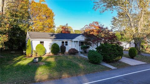 199 FIRST Avenue East Greenwich RI 02818