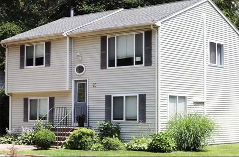 15 Black Alder Trail Narragansett RI 02874