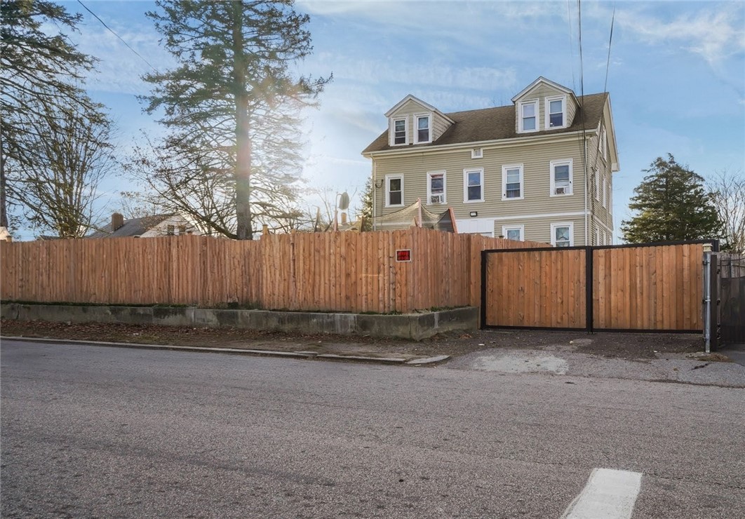 367 Laurel Hill Avenue