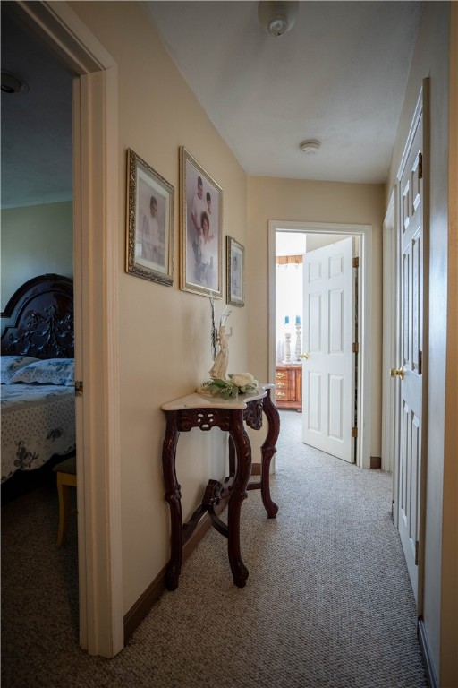 Warwick, Rhode Island 02888, United States, 3 Bedrooms Bedrooms, ,2 BathroomsBathrooms,Residential,Active,218462