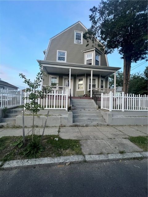 Single Family Residence in Providence RI 256 O'Connor Street.jpg