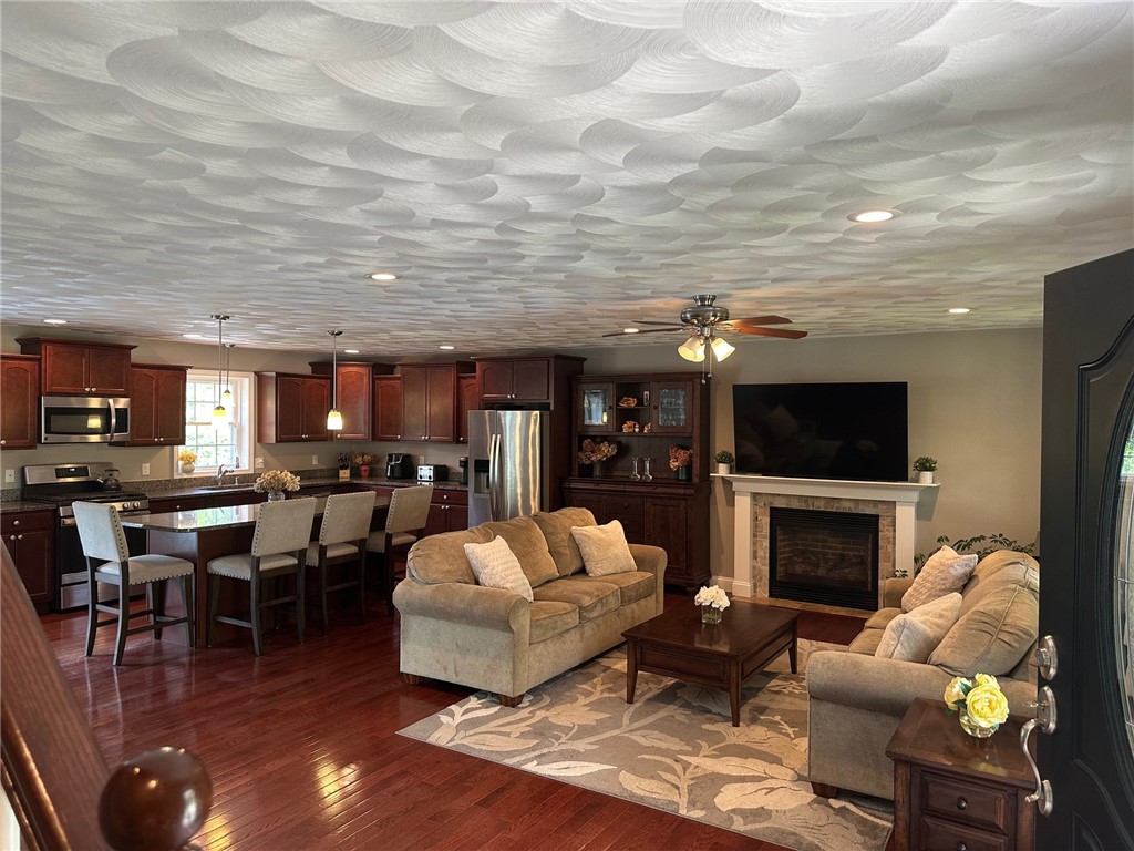 7 Hidden Meadows Drive