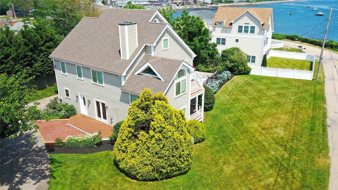 20 Roxbury Road