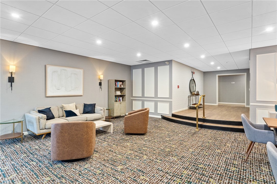 30 Argyle Avenue 108