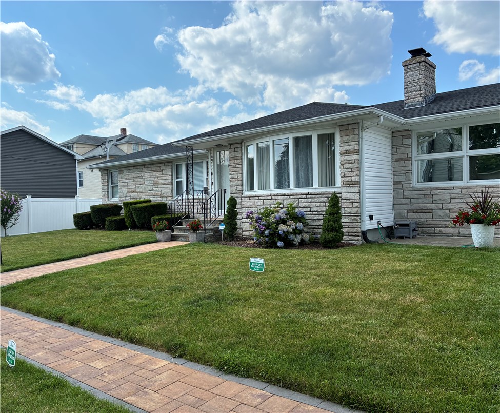 99 Lookout Avenue