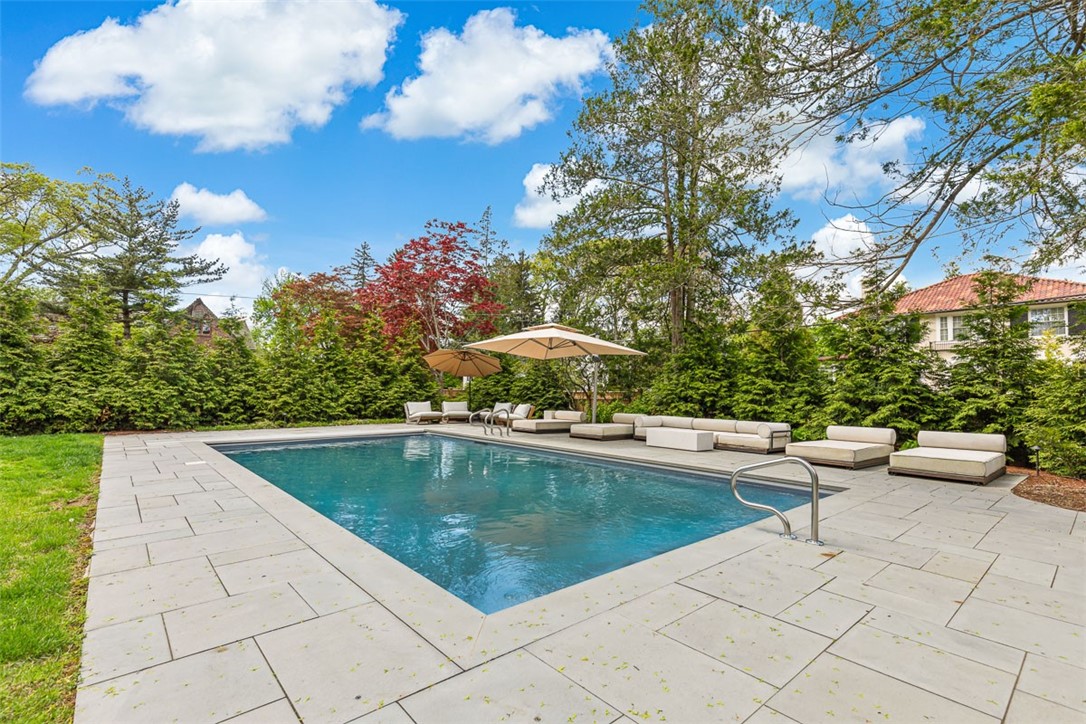188 Blackstone Boulevard