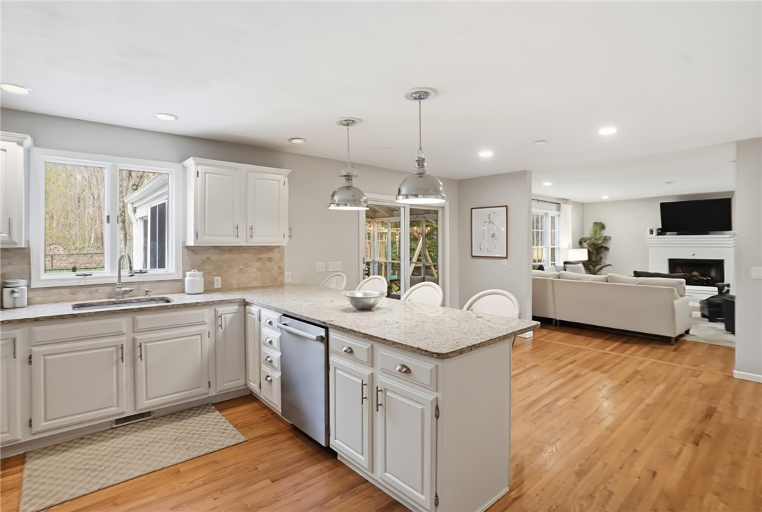 355 Larchwood Drive