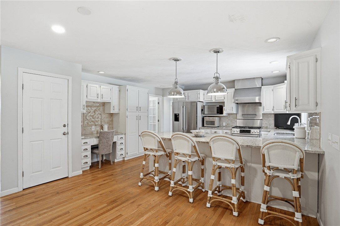 355 Larchwood Drive