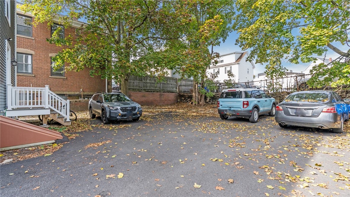 118 Pitman Street 120