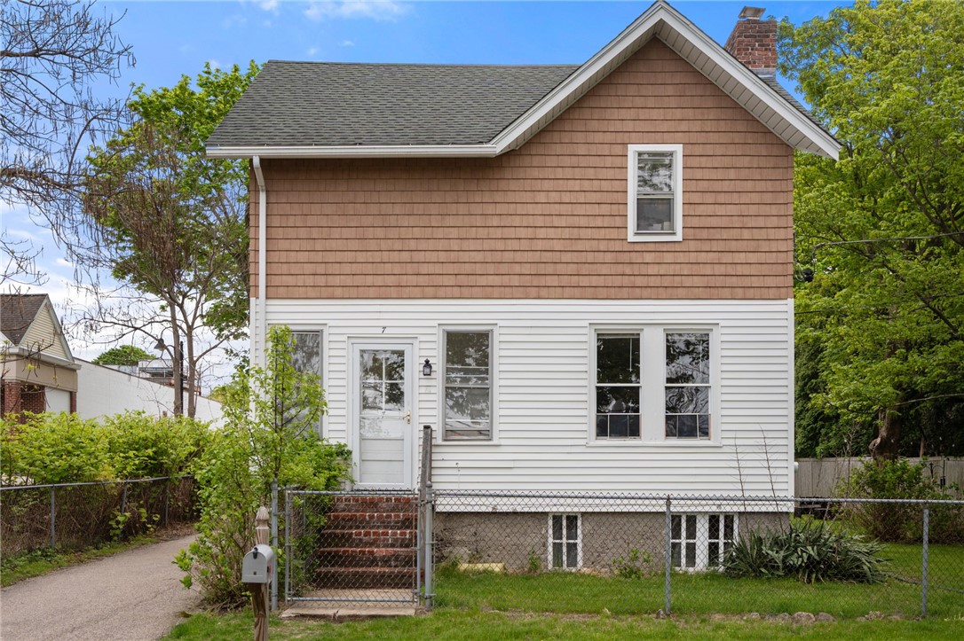 7 Clarke Street