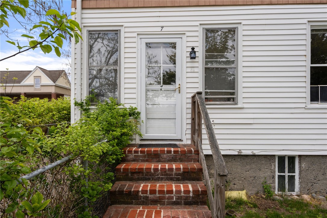 7 Clarke Street
