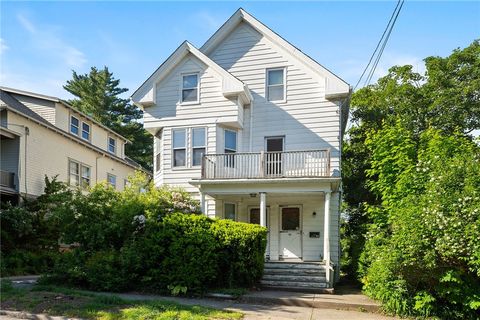 94 Larch Street Providence RI 02906