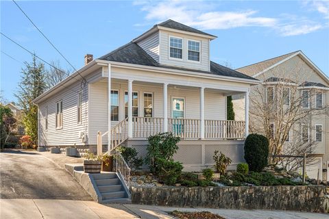 33 Evergreen Street Providence RI 02906