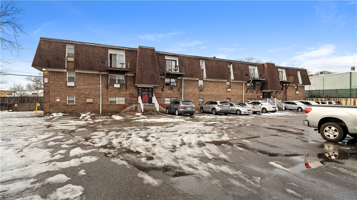 27 Gillen Avenue 207B