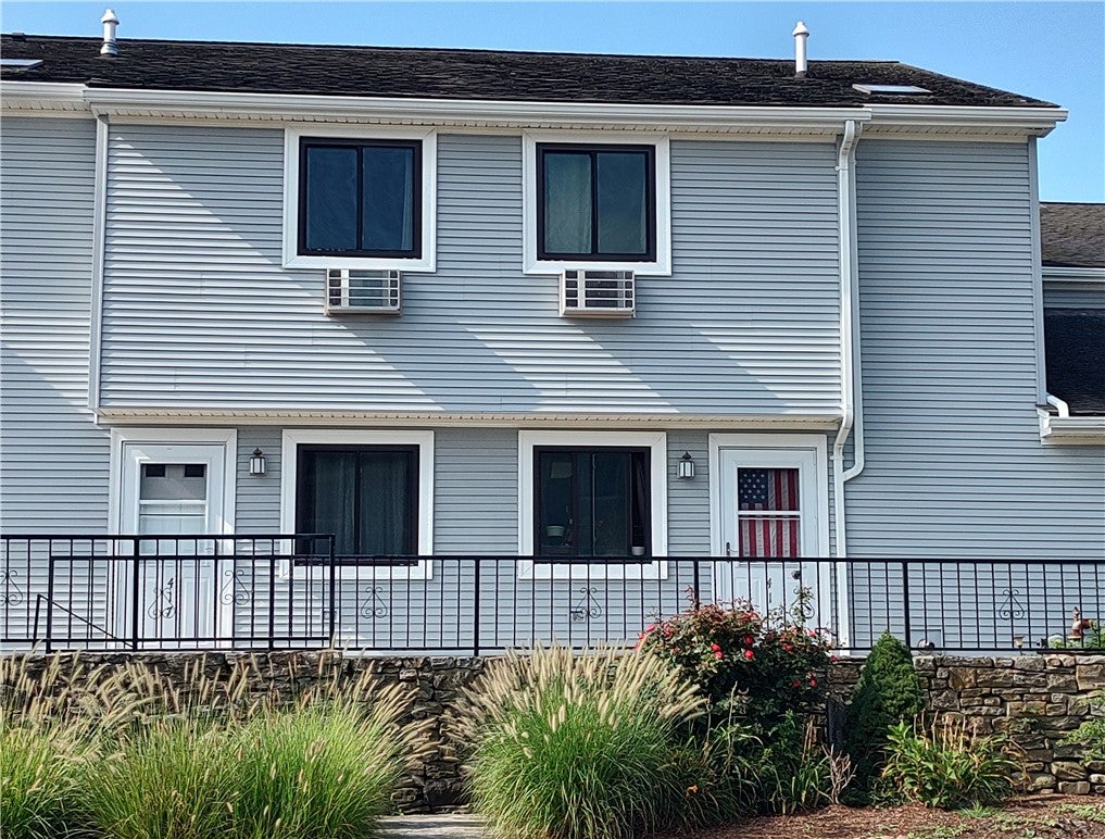 66 Girard Avenue 417