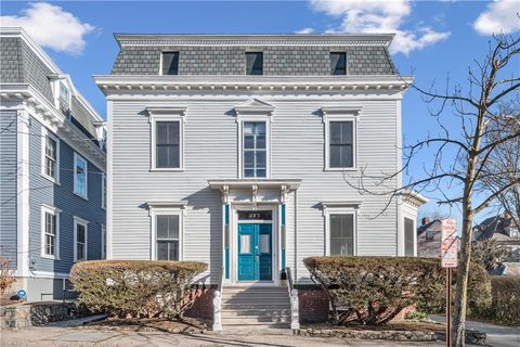 214 Bowen Street Providence RI 02906