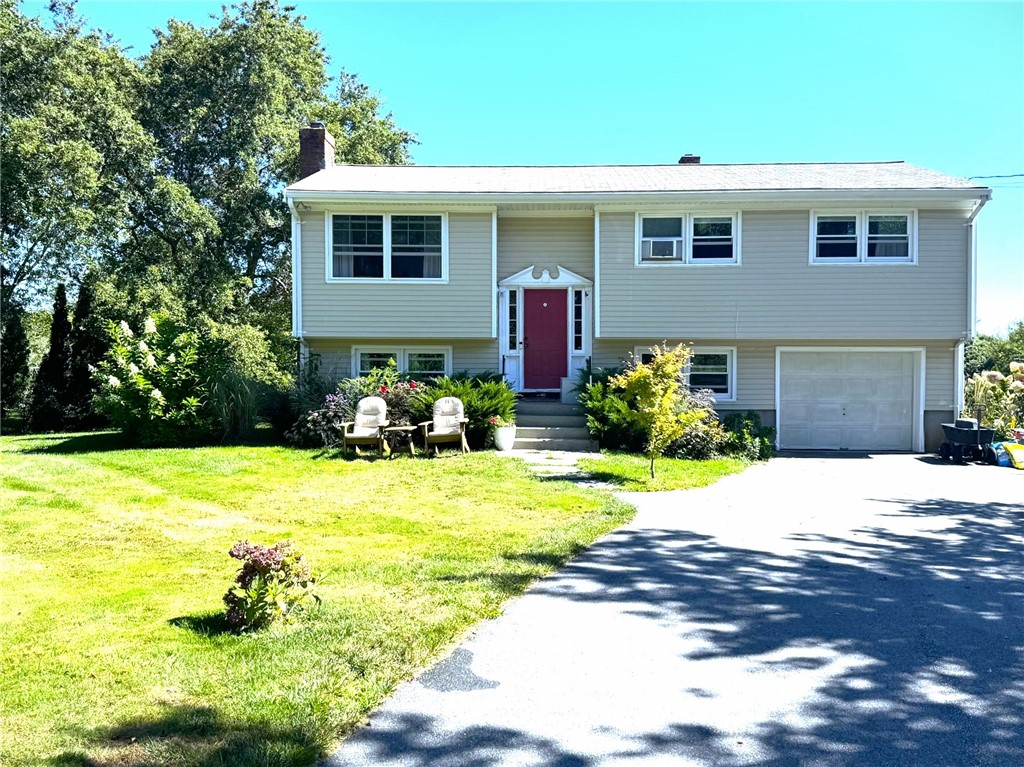 View Middletown, RI 02842 house