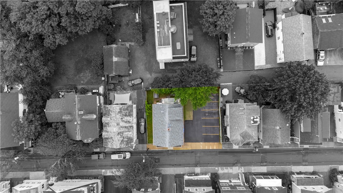 13 Dean Avenue