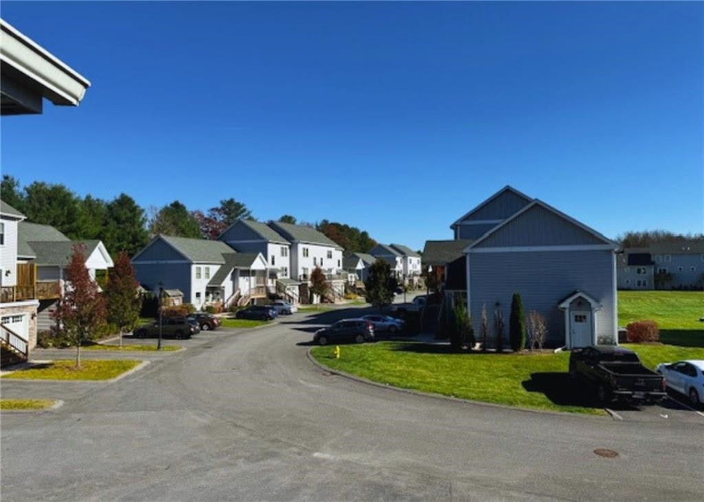 Richmond, Rhode Island 02898, United States, 2 Bedrooms Bedrooms, ,2 BathroomsBathrooms,Residential,Pending,26124