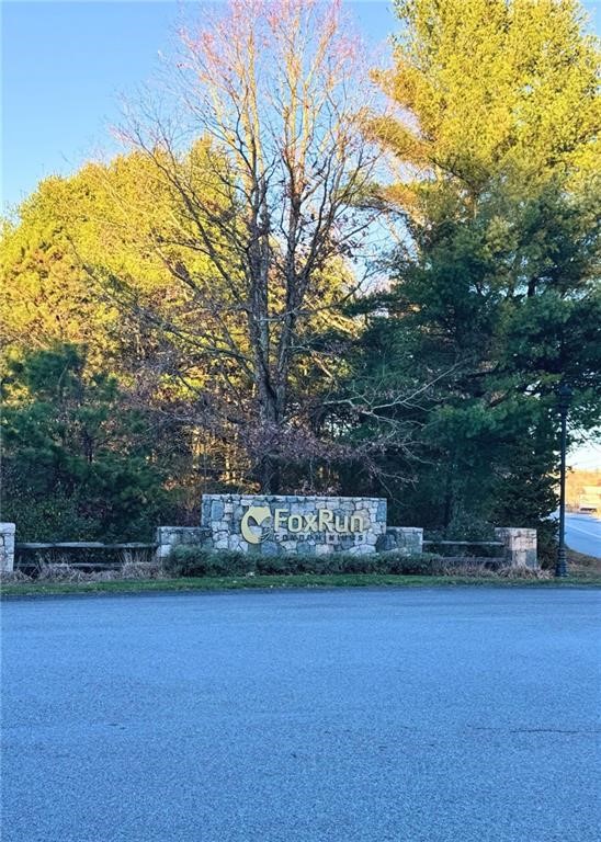 Richmond, Rhode Island 02898, United States, 2 Bedrooms Bedrooms, ,2 BathroomsBathrooms,Residential,Pending,26124